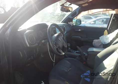 2016 Toyota Tacoma Trd Off Road z USA, uszkodzony, nr VIN 3TMAZ5CN4GM013887